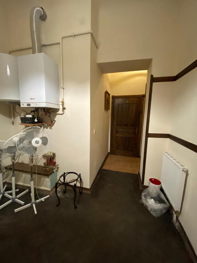 Апартаменти Королівські На Вулиці Лесі Українки 19 Leópolis Exterior foto