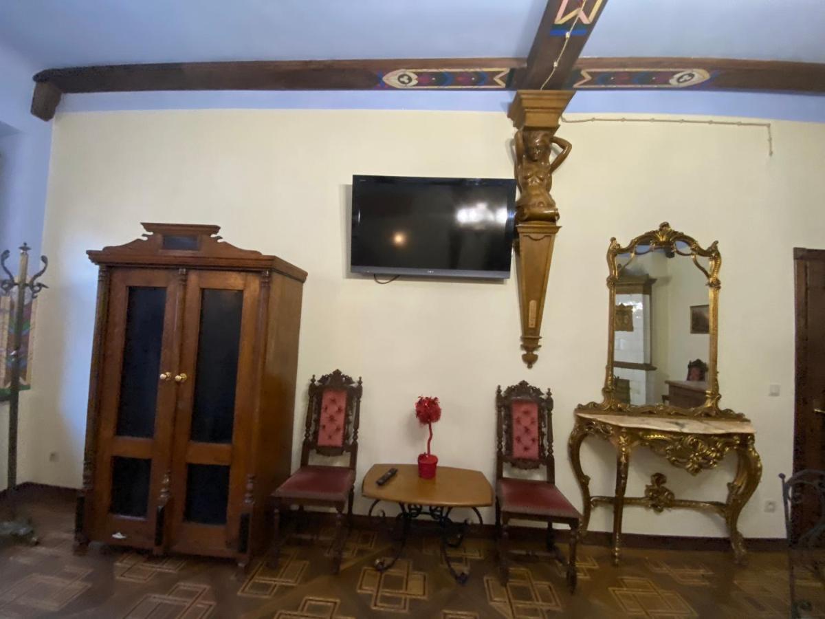 Апартаменти Королівські На Вулиці Лесі Українки 19 Leópolis Exterior foto